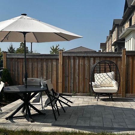 Luxury Basement Apartment In Oakville Exterior foto
