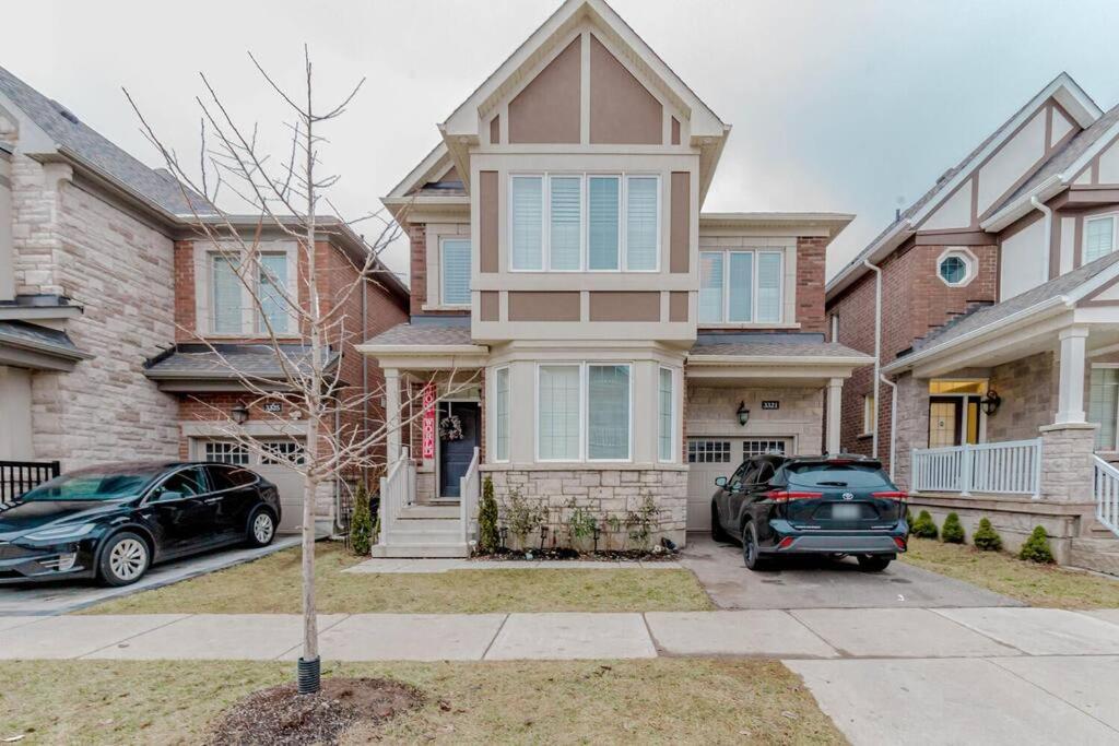 Luxury Basement Apartment In Oakville Exterior foto